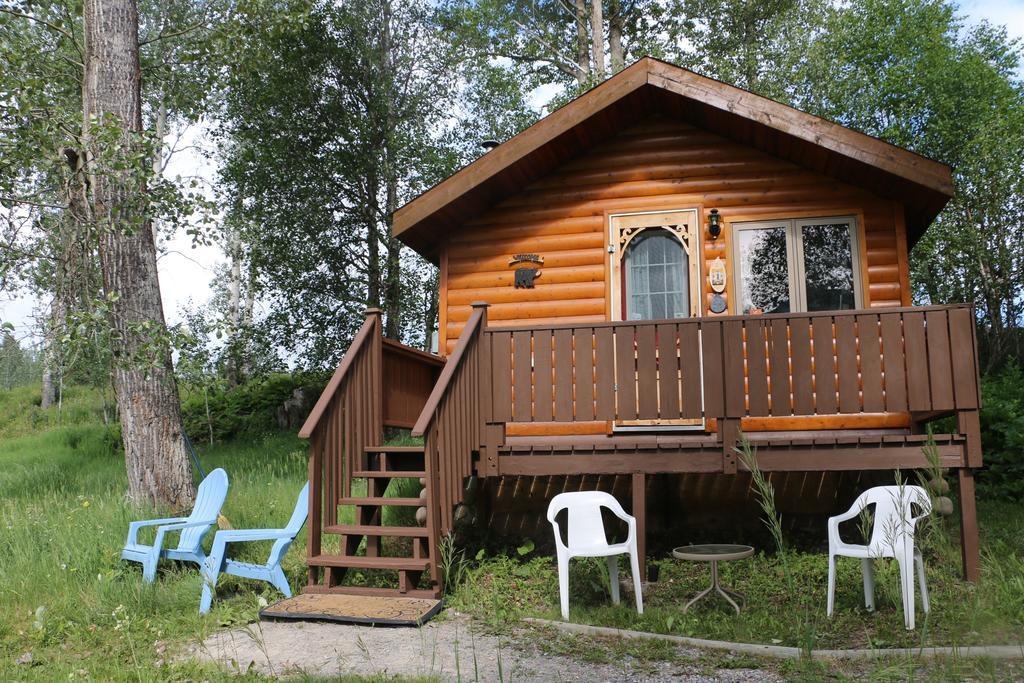 גולדן Rocky Mountain Cabins And Home חדר תמונה