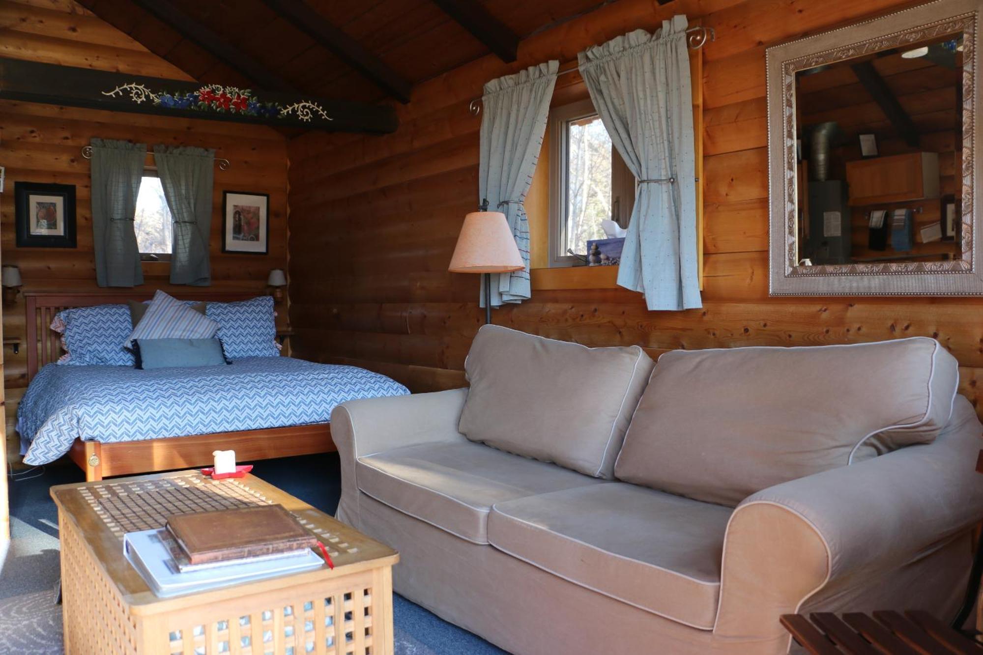 גולדן Rocky Mountain Cabins And Home מראה חיצוני תמונה