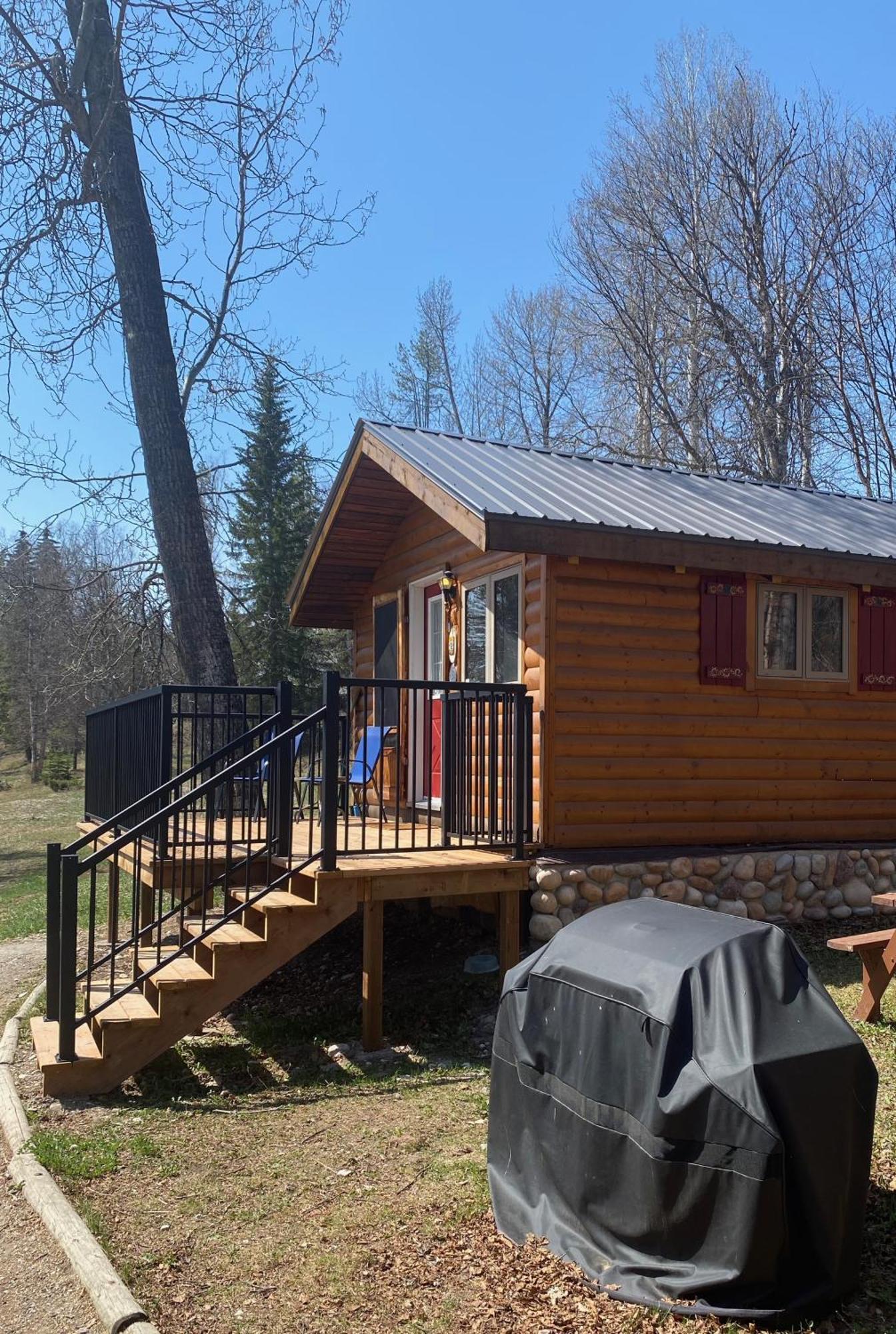 גולדן Rocky Mountain Cabins And Home מראה חיצוני תמונה